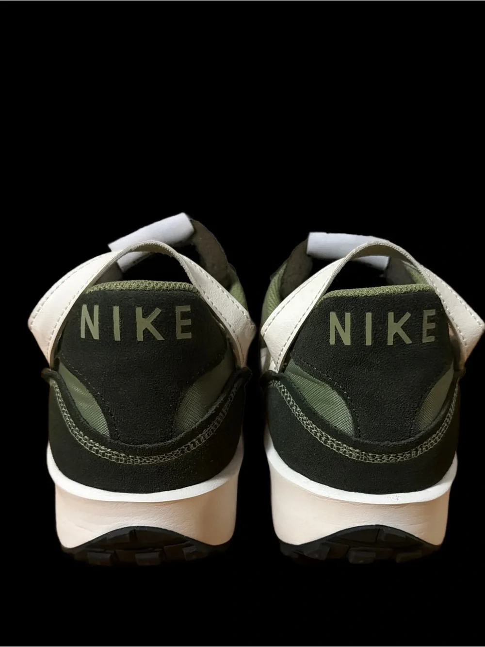 Nike Debut Alligator Green/Black/White Mens size 11